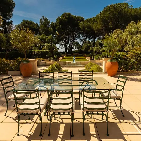 Le Clochet Du Cap D'antibes Pavillion De 690m2 Tennis Piscine Villa