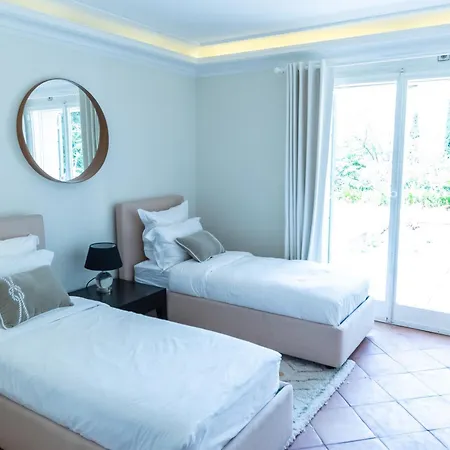 Le Clochet Du Cap D'antibes Pavillion De 690m2 Tennis Piscine Villa
